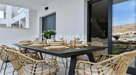 Haus 250 m² in Finestrat