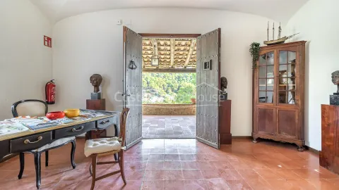 Будинок 606 м² у Palafrugell