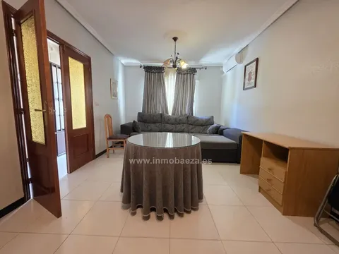 Piso de 130 m² en Baeza