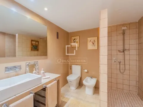 Pis de 206 m² a València