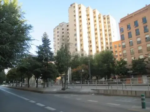 Flat 65 m² in Granada
