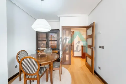Wohnung 92 m² in Oviedo