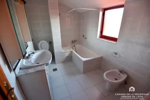 Wohnung 60 m² in San Andrés del Rabanedo