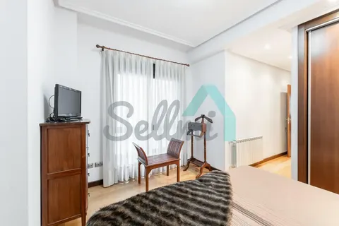 Wohnung 92 m² in Oviedo