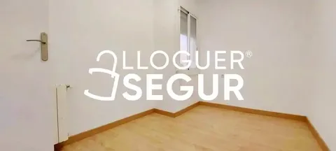 Pis de 63 m² a Santa Coloma de Gramenet