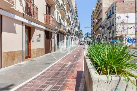 Pis de 74 m² a València
