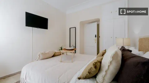 Zimmer zur Miete, Madrid (3/19)