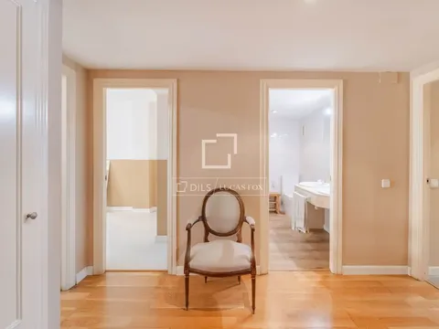 Pis de 206 m² a València