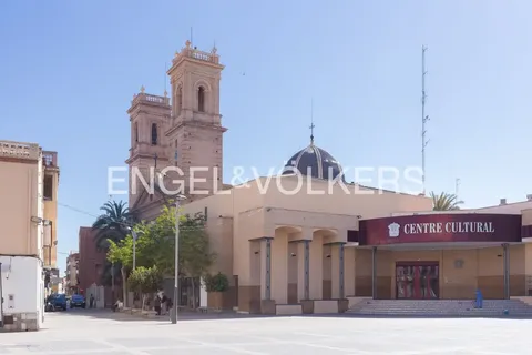 Casa de 208 m² a Almàssera