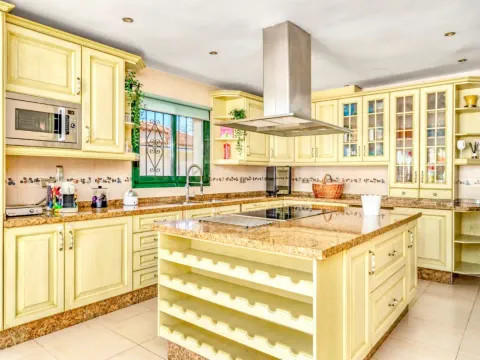 Casa 1500 m² a Marbella