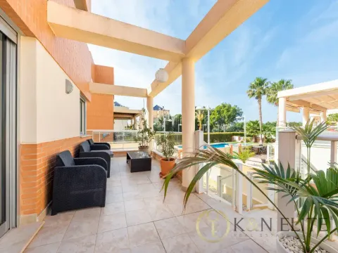 Maison 350 m² à Alicante (4/23)