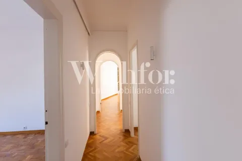 Квартира 220 м² в Барселоне