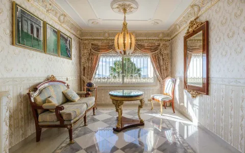 Будинок 1100 м² у Altea
