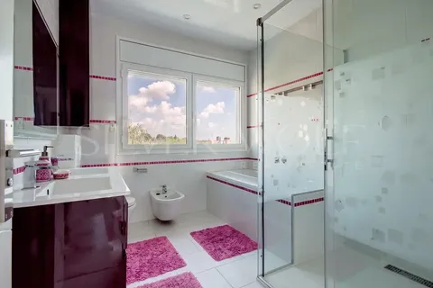 Будинок 434 м² у Castelldefels