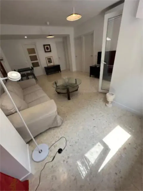 Piso de 90 m² en Sevilla