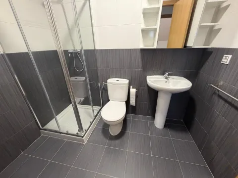 Piso de 100 m² en Meruelo