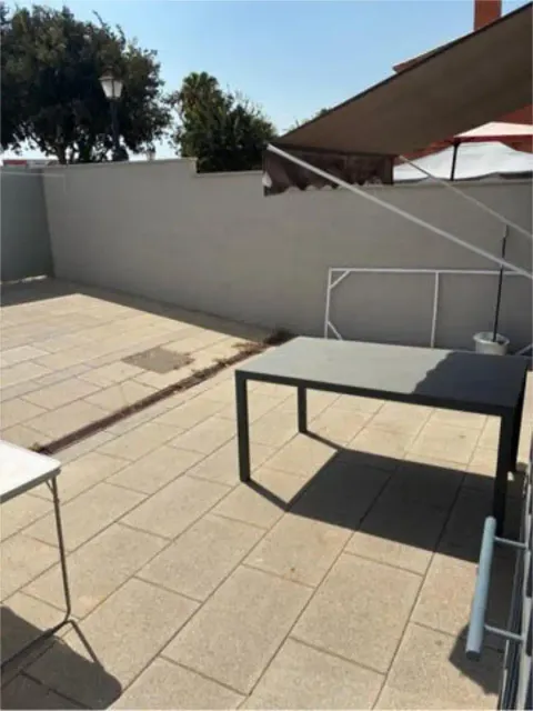 Pis de 65 m² a Sanlúcar la Mayor (2/7)