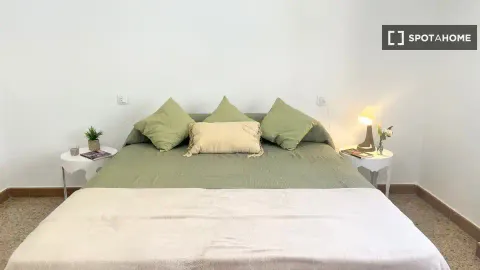 Chambre à louer, Burjassot