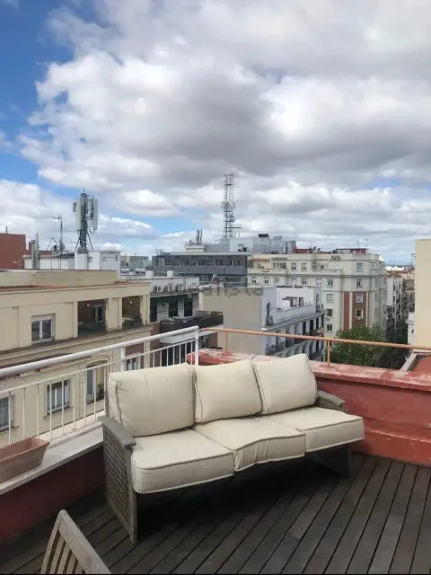 Wohnung 210 m² in Madrid