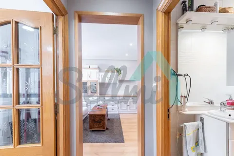 Flat 52 m² in Oviedo