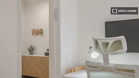 Stanza in affitto, l'Hospitalet de Llobregat (2/19)