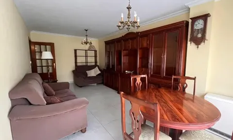 Piso de 90 m² en A Estrada