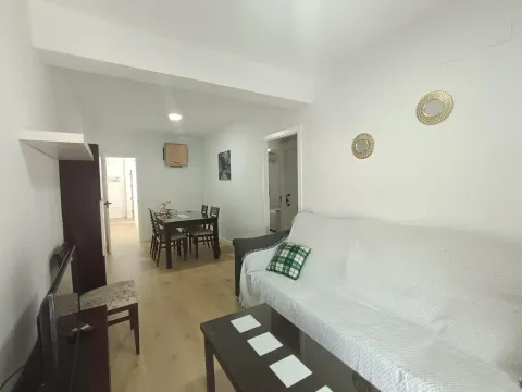 Stanza in affitto, Cordova (2/21)