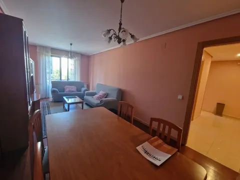 Pis de 80 m² a Narón