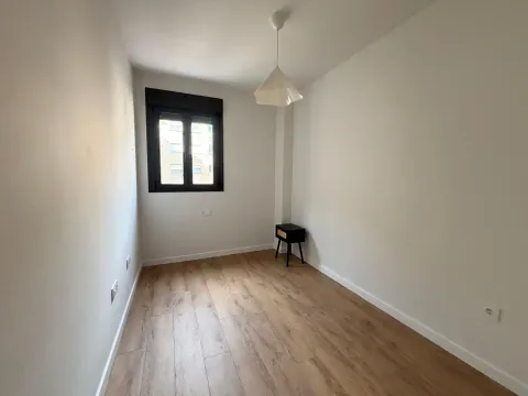 Piso de 80 m² en Granada