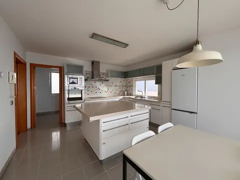 Casa 280 m² a El Rosario