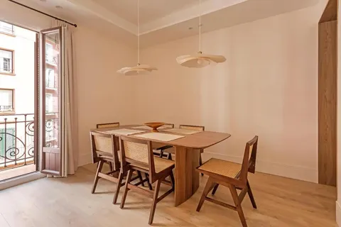 Wohnung 106 m² in Madrid
