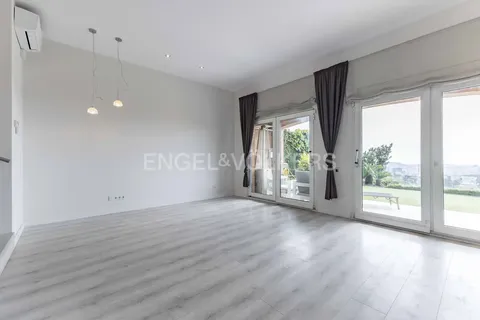Будинок 440 м² у Esplugues de Llobregat