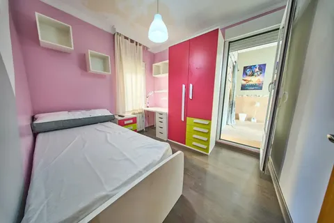 Piso de 85 m² en Granada