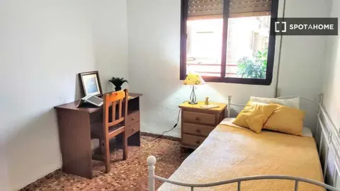 Habitació de lloguer, Montcada