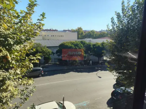 Pis de 81 m² a Ourense