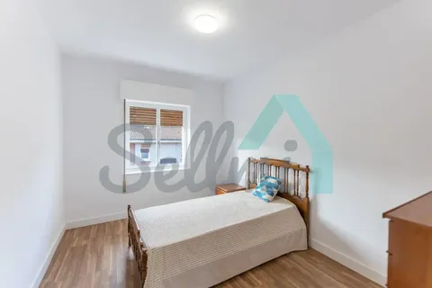 Pis de 58 m² a Llangréu / Langreo