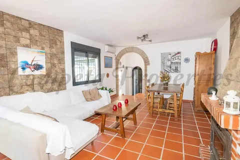 Haus 174 m² in Frigiliana