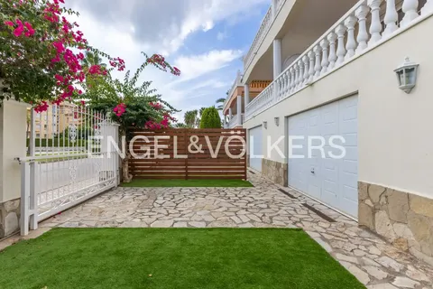 Casa de 148 m² a Oliva