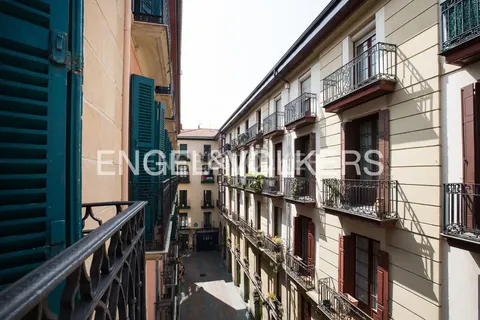 Apartamento 228 m² em Bilbau