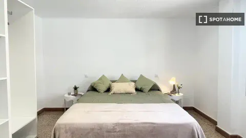 Chambre à louer, Burjassot