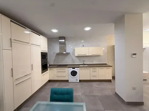 Pis de 75 m² a Còrdova