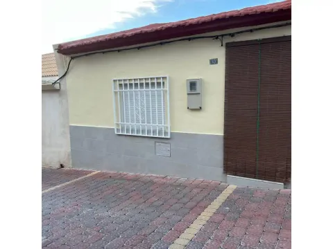 House 80 m² in Petrer