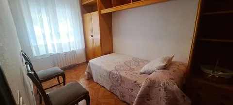 Pis de 100 m² a Àvila