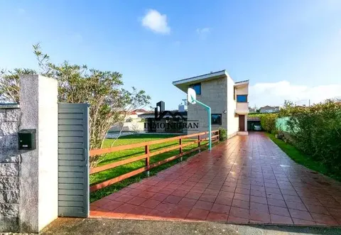 Casa de 247 m² a Vigo (4/44)