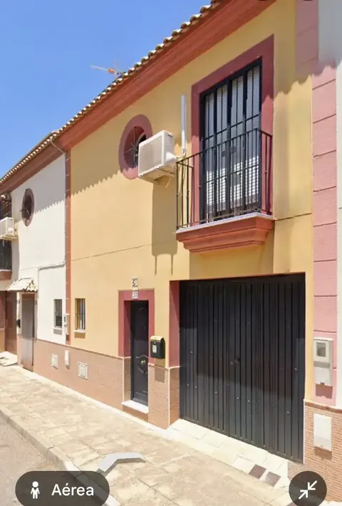 House 135 m² in Burguillos