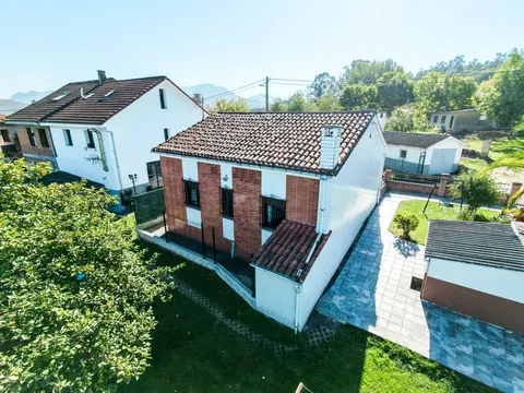 Casa de 69 m² a Oviedo