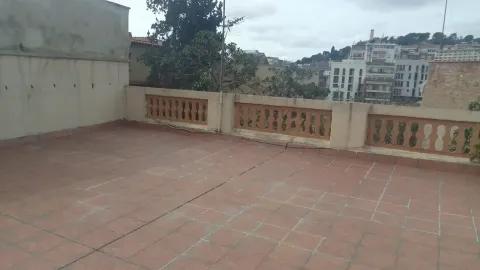 House 100 m² in Barcelona