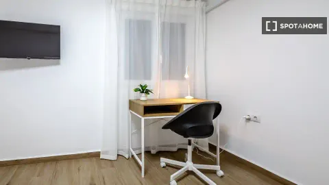 Chambre à louer, Valence