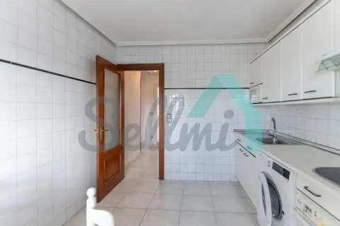 Piso de 79 m² en Gijón