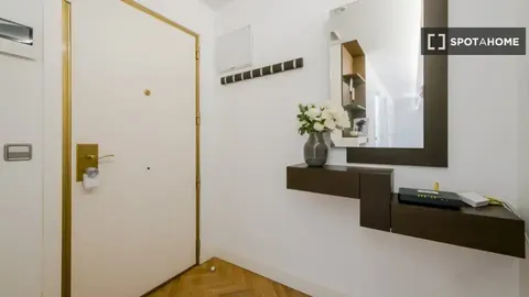 Кімната в оренду, Madrid